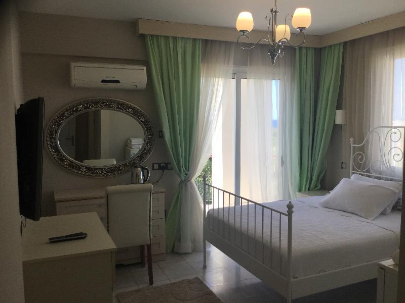 The Prince Inn Hotel & Villas Agios Georgios  Exterior foto