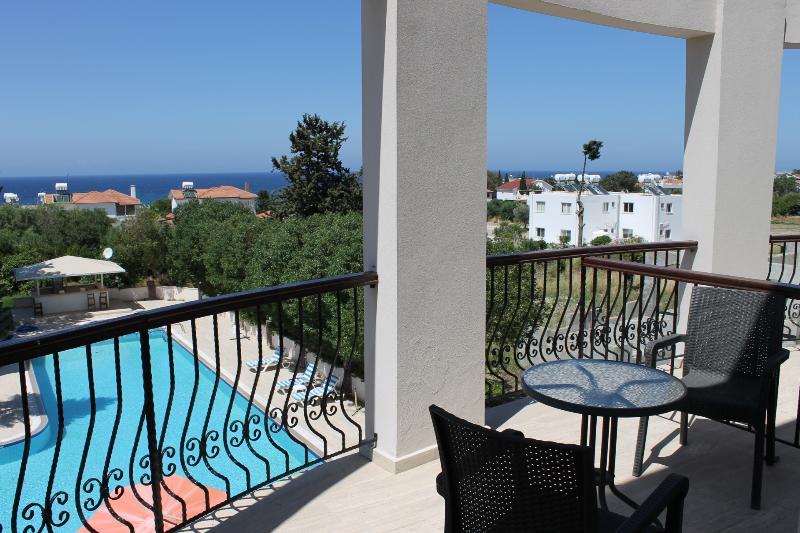 The Prince Inn Hotel & Villas Agios Georgios  Exterior foto